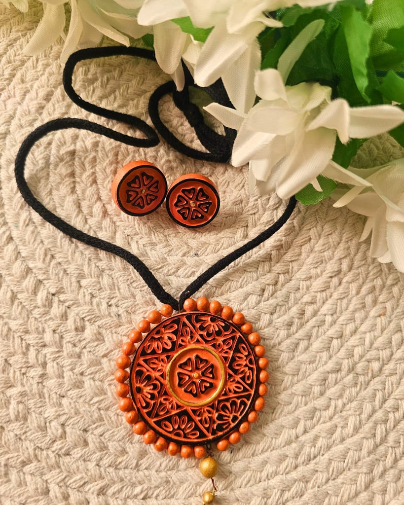 Warm Horizon Clay Necklace