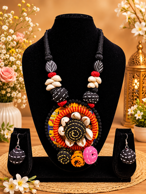Soulful Threads Jewellery Set