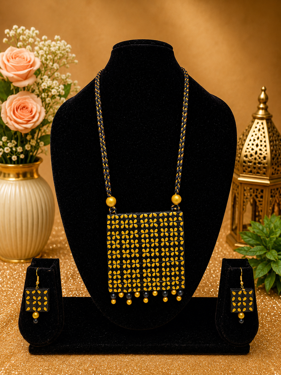 Noir Petal Terracotta Set