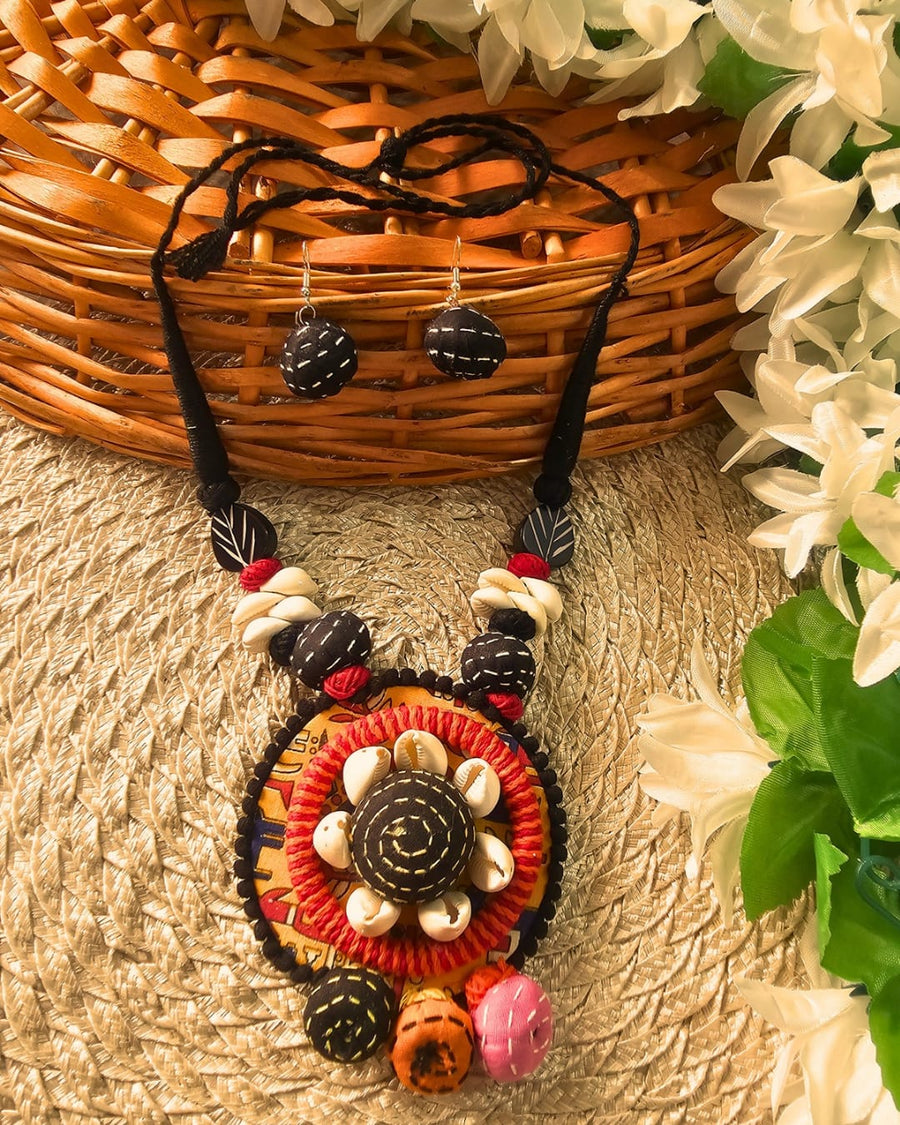 Soulful Threads Jewellery Set